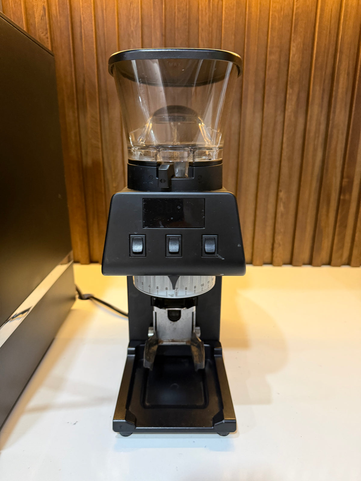 Usado molino Pico Negro 110V